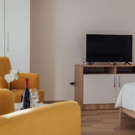 La Casa M Apartment วรชาซ ภายนอก รูปภาพ